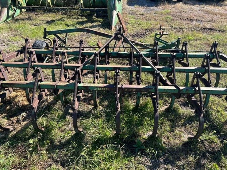 john-deere-no.12-planter-hitch-with-field-cultivator-image-3