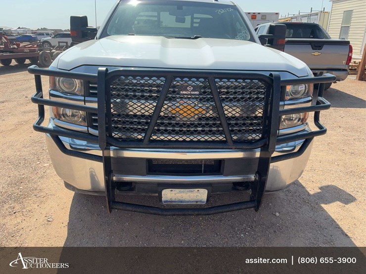 2017-chevrolet-silverado-2500-image-6