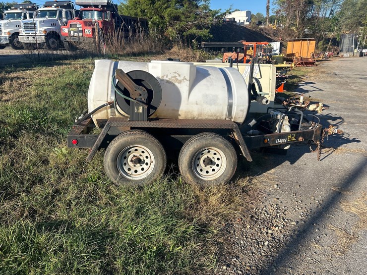 #2-•-water-pump-&-tank-trailer-image-4