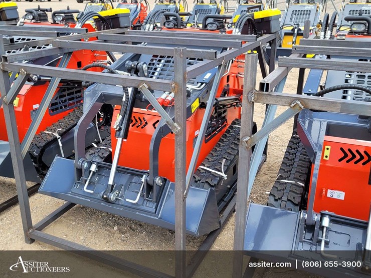 2026-zjz-380-mini-skid-steer-loader-image-1