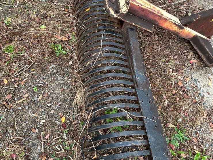 #23-•-3-point-7’-rake-attachment-image-8