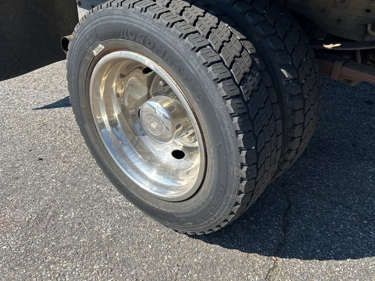 #94-•-2004-ford-f-450-pickup-truck-image-11