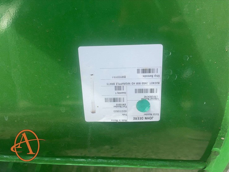 2022-john-deere-r-image-59