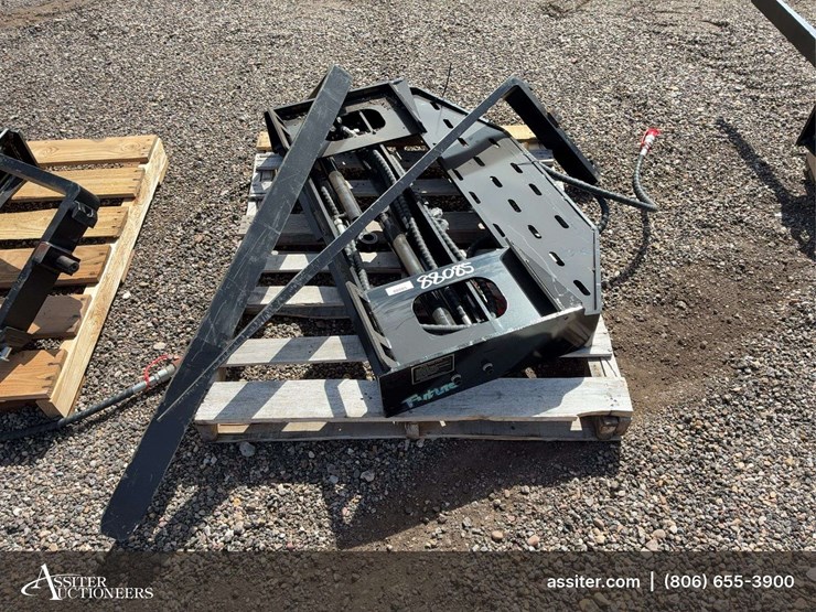 future-ft-sf60-skid-steer-side-shift-fork-image-1