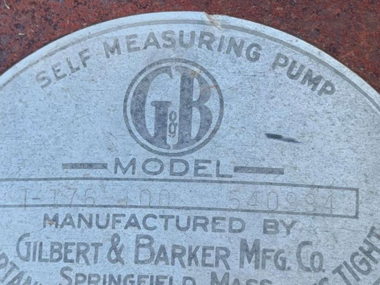 gilbert&barker-visible-pump-image-9