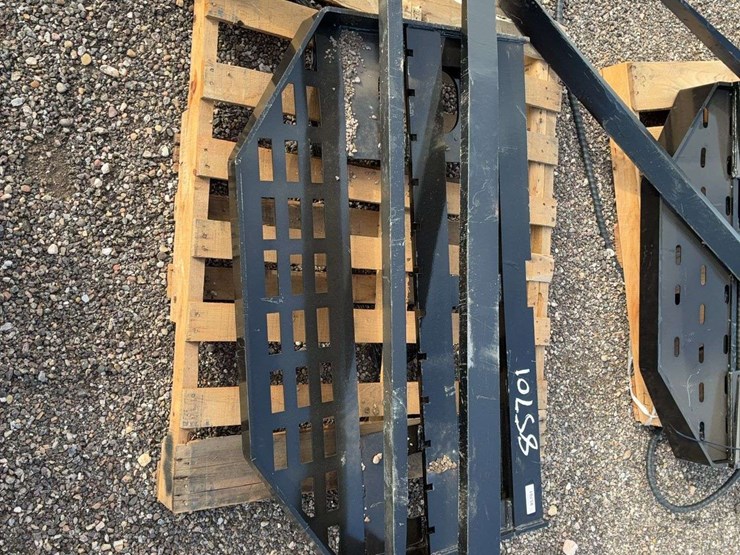 future-ft-dhc-skid-steer-forks-image-2