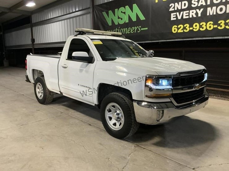 2018-chevrolet-silverado-1500-p/u-image-2