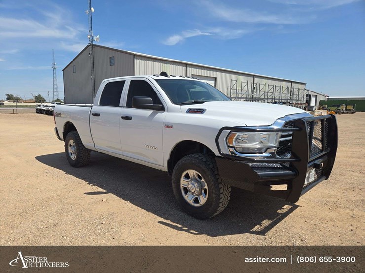 2020-ram-2500-tradesman-image-2