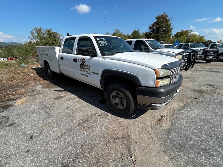 #98-•-2007-chevrolet-silverado-classic-pickup-truck-image-5