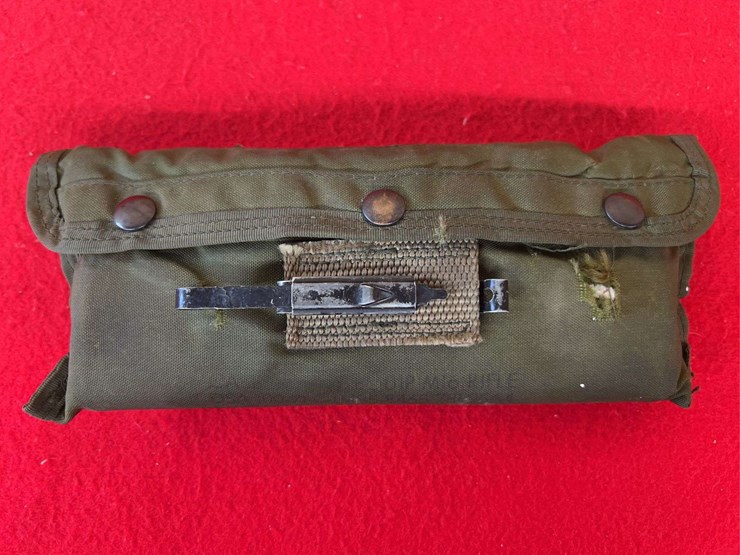 e.a.-model-j-15-ar-15-.223-semiauto-rifle-image-19