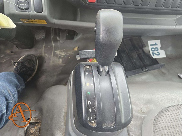 2019-hino-195-cab-over-engine-/-single-box-truck-image-15