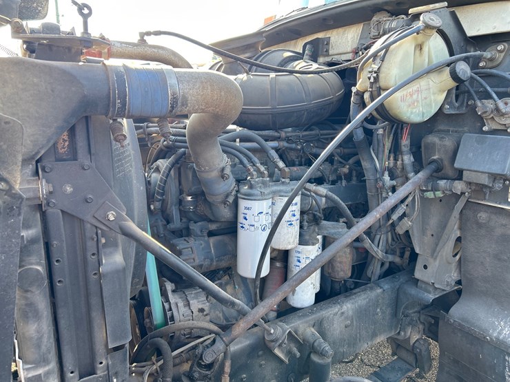 #85-•-2000-mack-ch613-truck-image-22