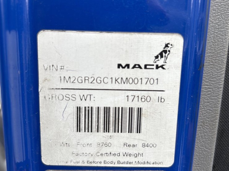 #82-•-2019-mack-granite-truck-image-23