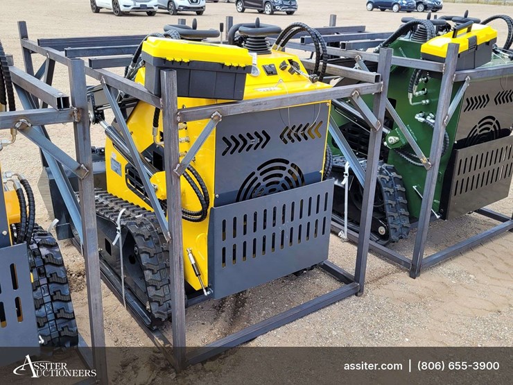 2026-zjz-380-mini-skid-steer-loader-image-4