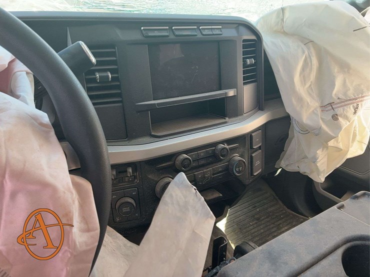 2024-ford-f350-image-21