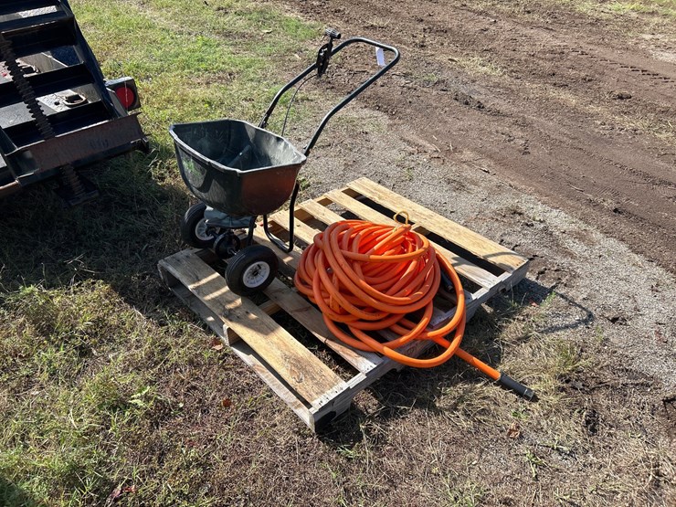 #64-•-water-hose-&-fertilizer-spreader-image-4