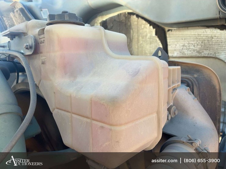 2019-volvo-vnl-tandem-axle-dual-conventional-new-generation-tractor-truck-image-62