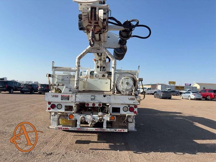 2009-international-workstar-7400-image-10