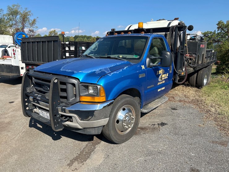 #93-•-2001-ford-f-550-truck-image-1