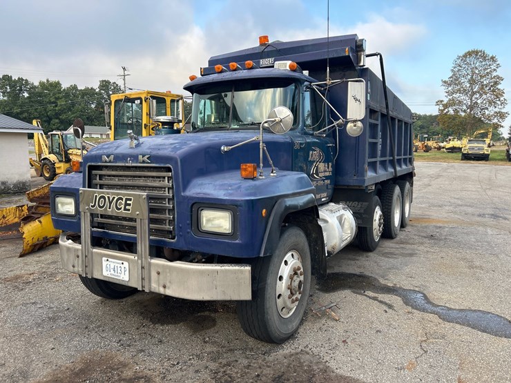#79-•-2000-mack-rd600-truck-image-1