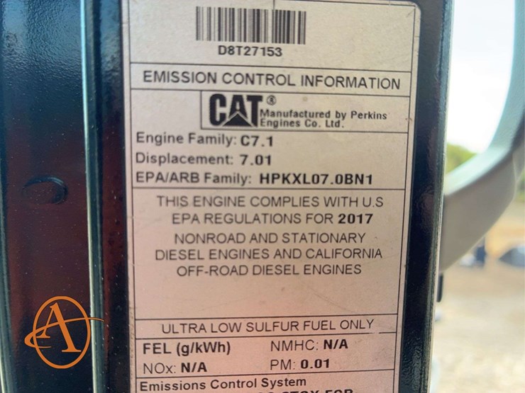 2017-caterpillar-323-image-48