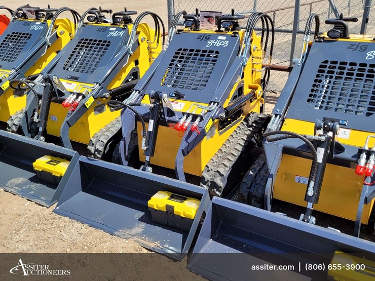 2026-zjz-380-mini-skid-steer-loader-image-1