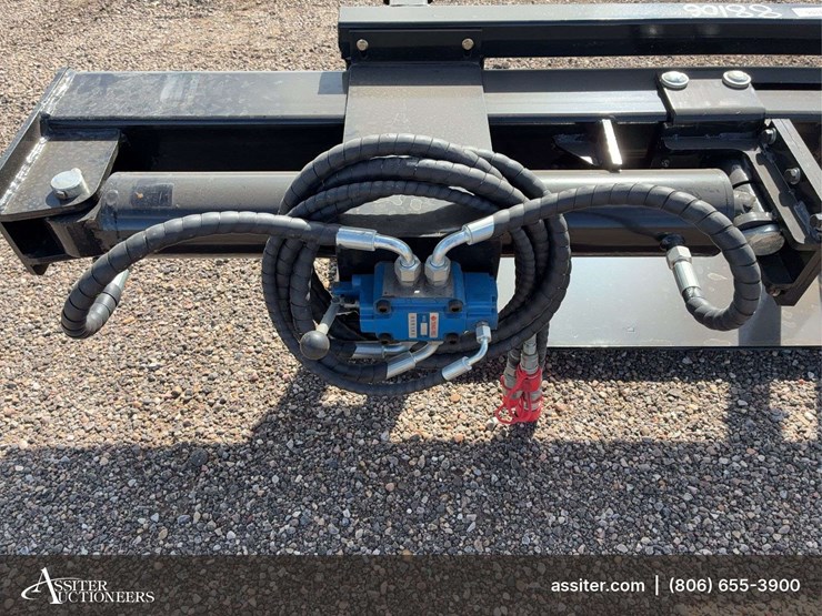 future-skid-steer-side-shift-log-splitter-image-5