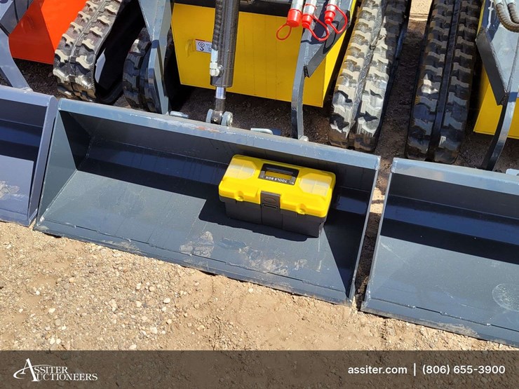 2026-zjz-380-mini-skid-steer-loader-image-2