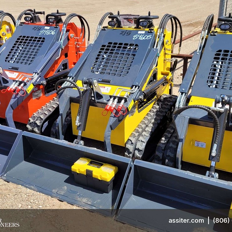2026 ZJZ-380 Mini Skid Steer Loader