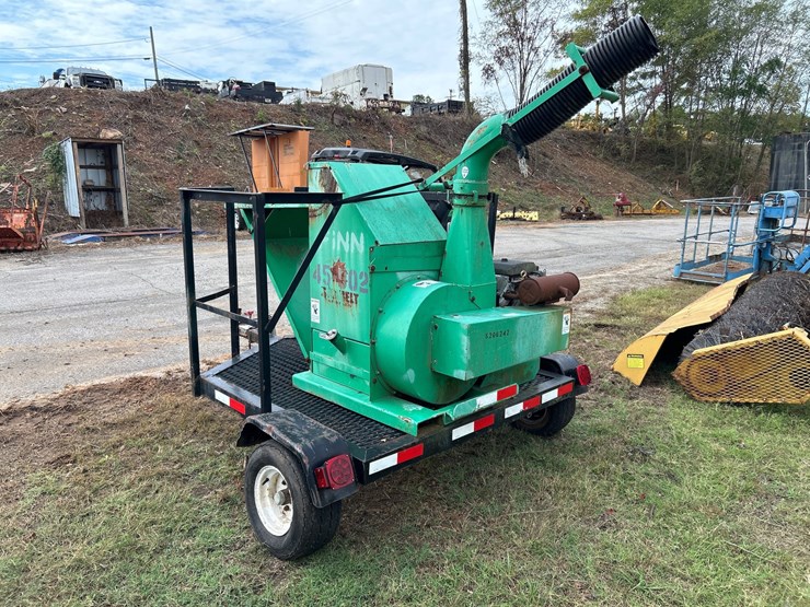 #54-•-trailer-mounted-finn-straw-blower-image-3
