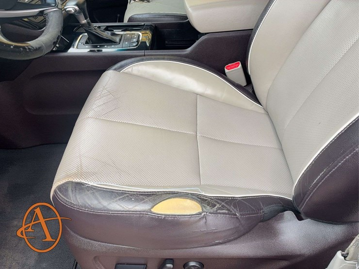 2017-kia-sedona-image-15