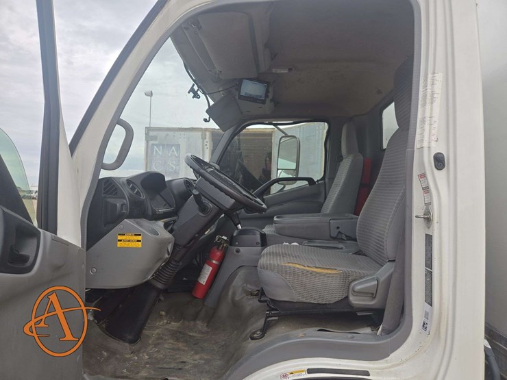 2019-hino-195-cab-over-engine-/-single-box-truck-image-11