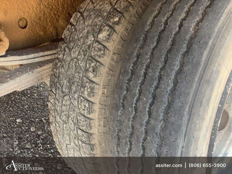 2006-chevrolet-w3500-image-39