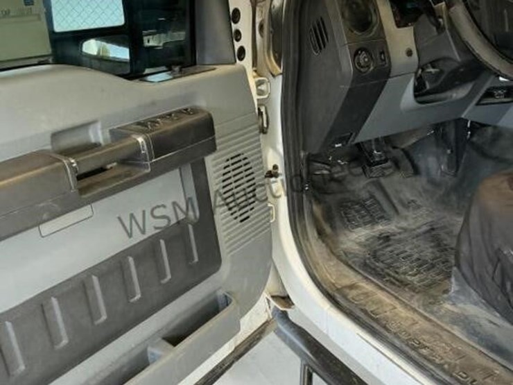2011-ford-f-250-super-duty-p/u-image-23