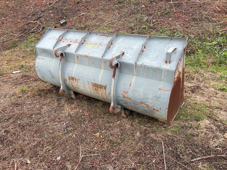 #30-•-8’-loader-bucket-image-1