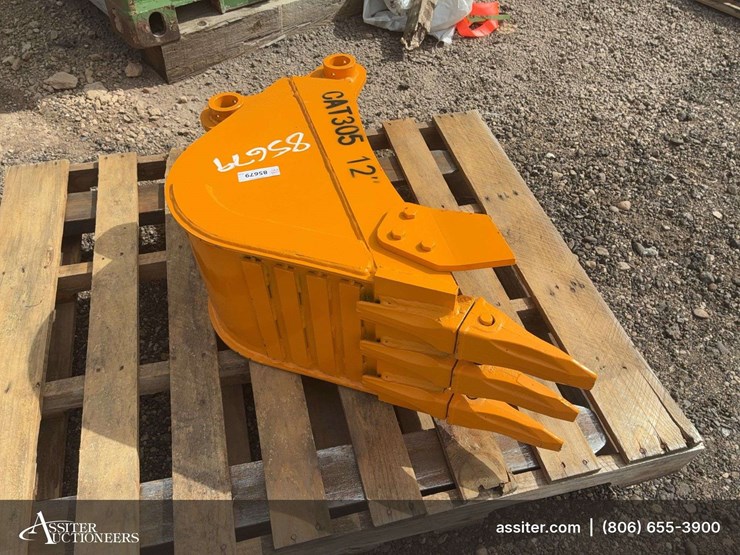 caterpillar-305-image-3