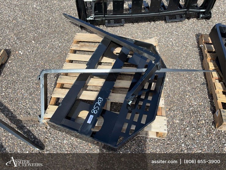 future-ft-dhc-skid-steer-forks-image-1