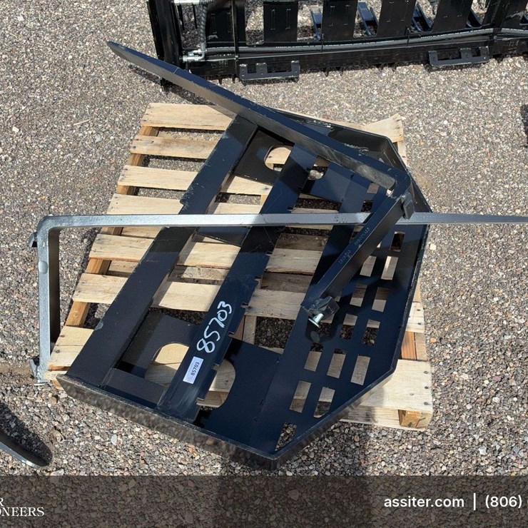 Future FT-DHC Skid Steer Forks