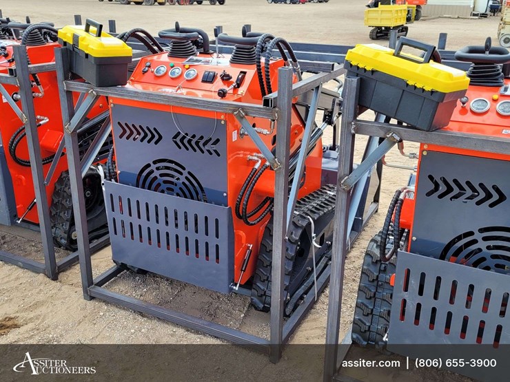 2026-zjz-380-mini-skid-steer-loader-image-3