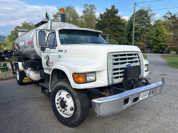 #74-•-1997-ford-f800-truck-image-5