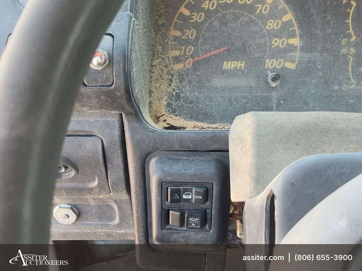 2006-chevrolet-w3500-image-32