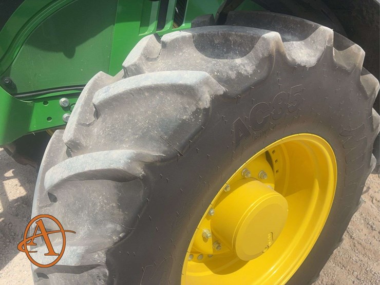 2022-john-deere-r-image-55