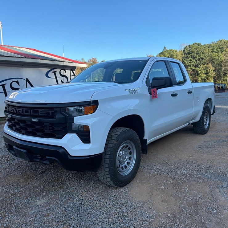 #4112 • 2023 Chevrolet 1500 Truck