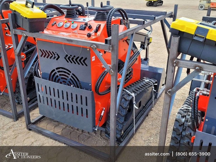 2026-zjz-380-mini-skid-steer-loader-image-3
