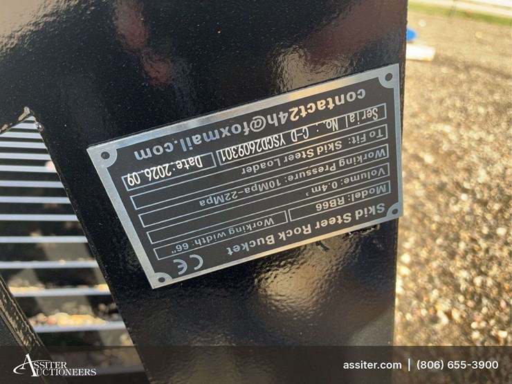 future-ft-rb66n-skid-steer-rock-bucket-without-teeth-image-4