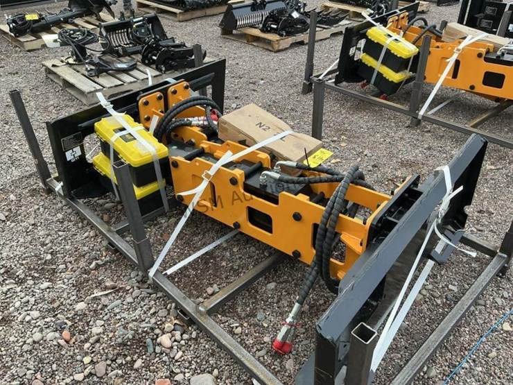 2026-giyi-demo-hammer-and-pile-driver-for-skid-image-2