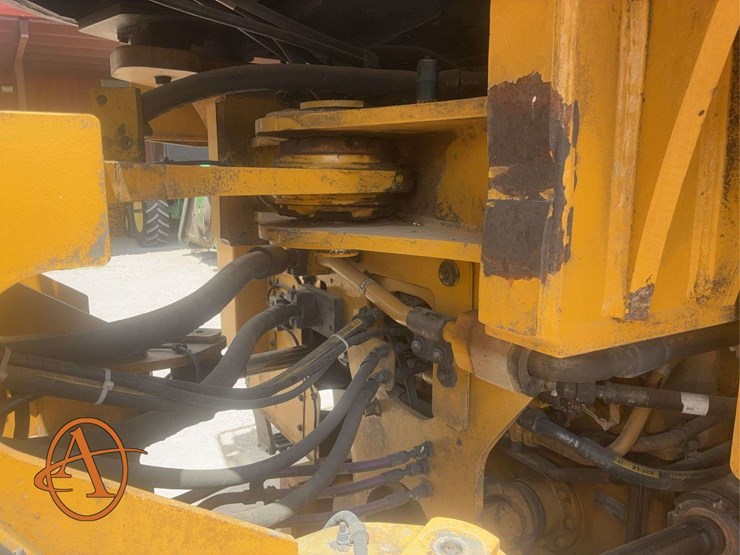 caterpillar-966k-image-13
