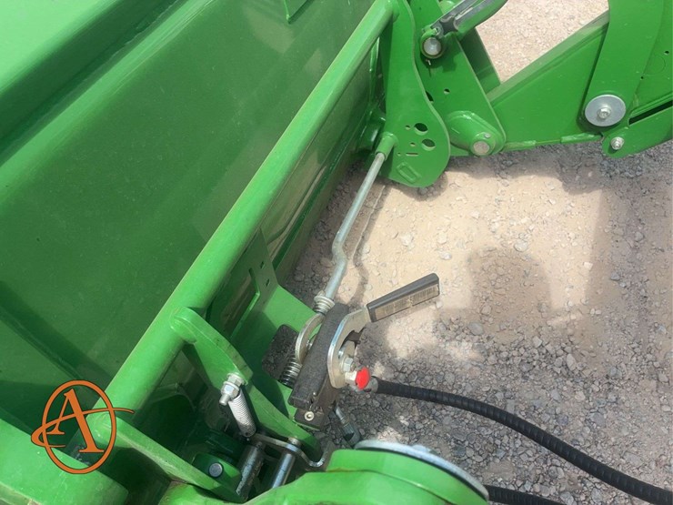 2022-john-deere-r-image-15