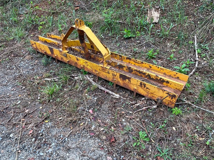 #22-•-3-point-9’-ripper-attachment-image-1