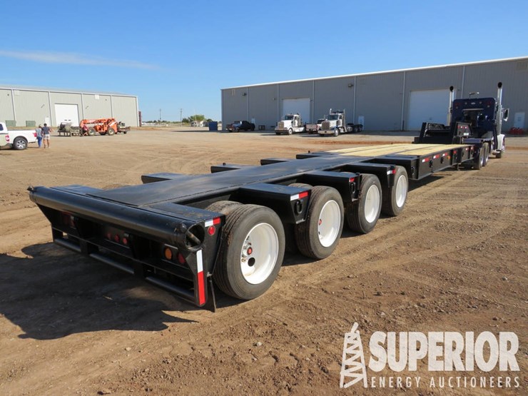 2004-kalyn-siebert-l80-4-60t-4-axle-narrow-neck-oilfield-lowboy-trailer-image-4